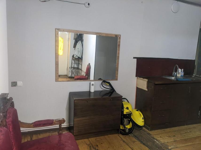 Your Room Hostel Tbilisi Bagian luar foto